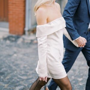 Reformation Maves Dress - size small.